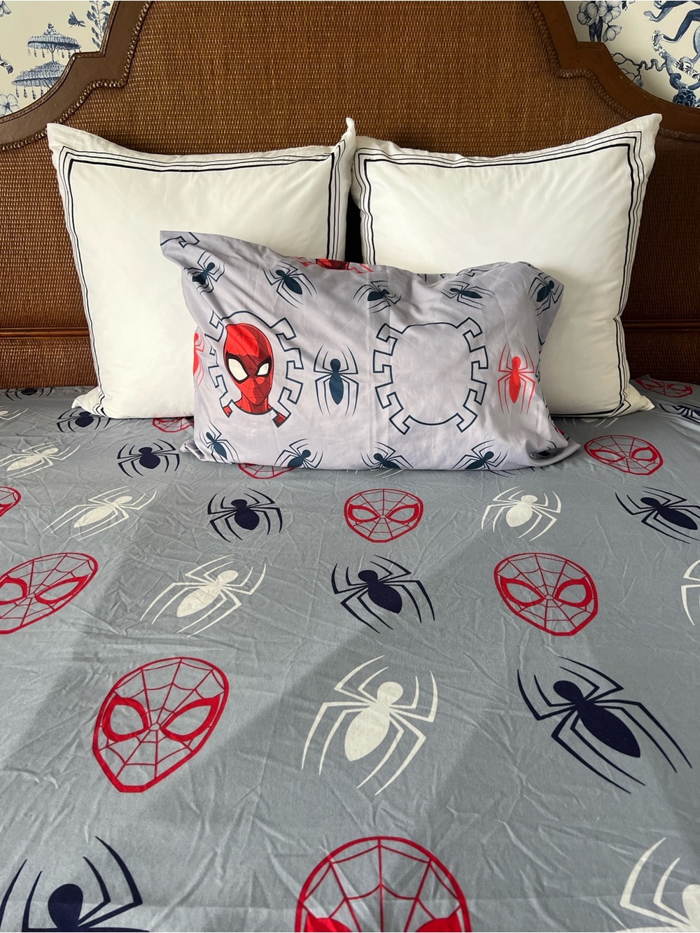 MARVEL Spider-Man Sheet Set 2 pc Pillowcase + FULL FLAT Grey Red Comic Movie Kid